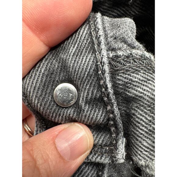 Vintage Levi’s 560 Men’s Jeans 32x32 Gray Loose Fit Tapered Leg - Picture 12 of 13